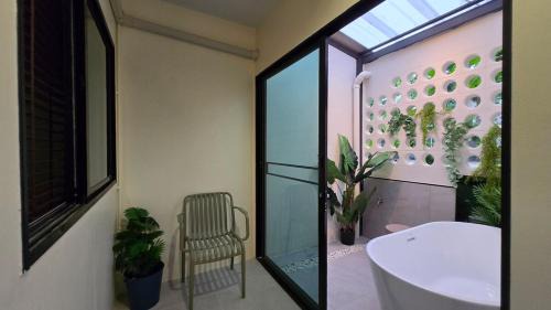 Chom Phon Apartment | TownHouse near Central Ladprao with bathtub