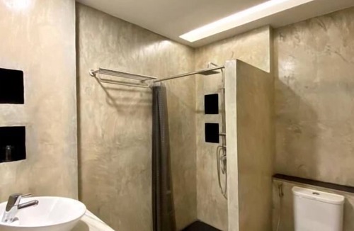 Sakae Krang Bed & Breakfast | Tree House HomeStay