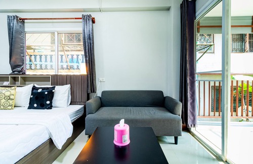Chom Thong Hotel | Tree Place by Zuzu
