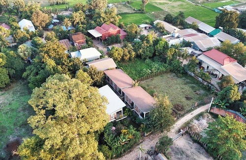 Siem Reap Villa | Tree-Shaded Bungalows Near Town with Kitchens & Scenic River Walks