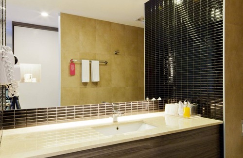 Silom Hotel | Trinity Silom Hotel