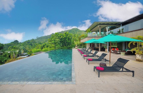 Choeng Thale Villa | Tropical Castle Villa 18 Bedroom En suite Sea View Phuket