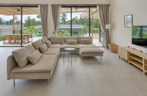 Hin Hong Villa | Tropical Peaceful Poolside Retreat