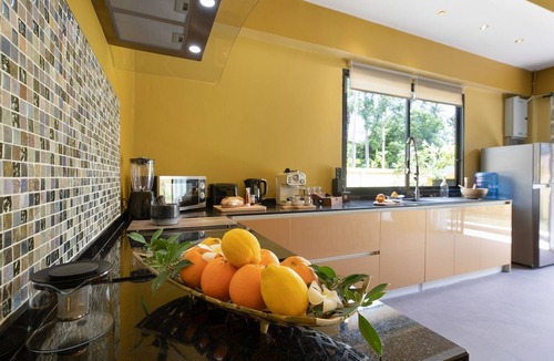 Taling Ngam Villa | Tropical tranquility in Samui.3 Bedroom villa with private pool. Baan Putahracsa