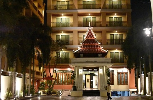 North Pattaya House | Twin Escape in Pattaya | Free Pool & Parking