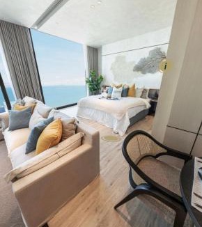 North Pattaya Apartment | Ultra-Luxury Sea View Suite at AROM Pattaya