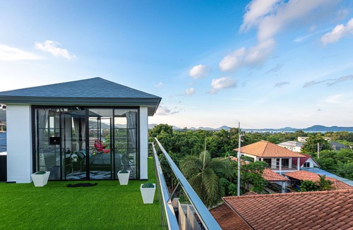Ban Saiyuan Villa | Unique 7 bedrooms sea view villa Rawai Phuket