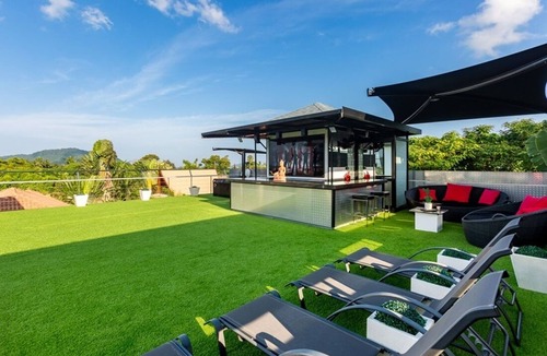 Ban Saiyuan Villa | Unique 7 bedrooms sea view villa Rawai Phuket