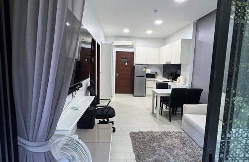 Nai Harn Apartment | Utopia D Private & Quiet · 1BR · Pets OK · 500Mbps