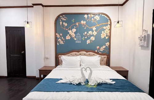 Vang Vieng Hotel | Vang Vieng Night Market Hotel