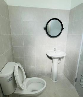 Talat Nuea Apartment | Very budget studio free wifi in town pet friendly
