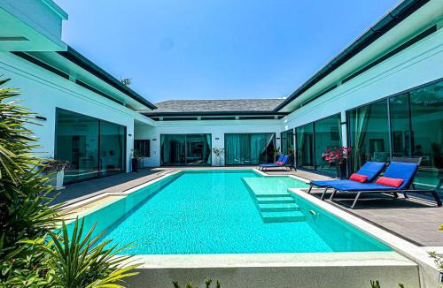 Ban Saiyuan Villa | VILLA DESTINY - Luxury Villa Near Nai Harn Beach