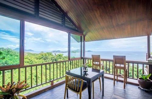 Rawai Villa | Villa Yariana Ocean Front - 5 Bedrooms