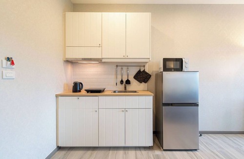 Sa Khu Apartment | Walk to Nai Yang Beach! Stylish 7th-Floor 1BR Apt 711 - Pool, Gym, Near Airport