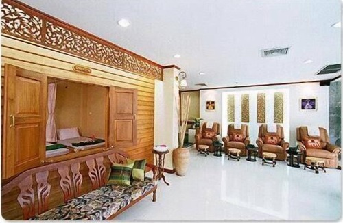 Silom Hotel | Wall Street Inn