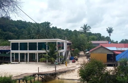 Koh Rong Apartment | water fall resort soksan
