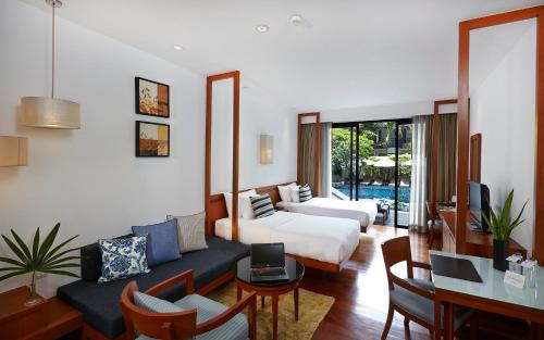 North Pattaya Hotel | Woodlands Suites Serviced Residences