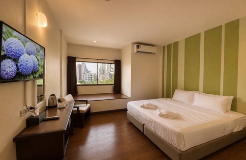 Nana Hotel | Woraburi Sukhumvit Hotel & Resort