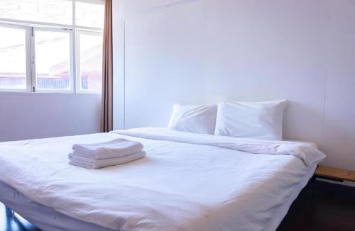 Chang Moi Apartment | XXGO INN Thaphae Chiang Mai - กำแพงดิน