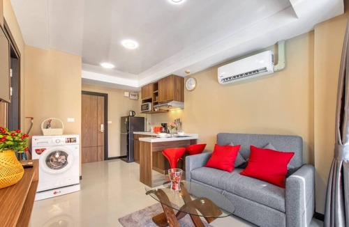 Nai Harn Apartment | ZERA Condo 1BR | Pool View | NBC Nai Harn
