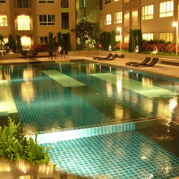 APARTMENT NEAR HISTORIC CENTRE OF BANGKOK IN LUXURY RESIDENCE WITH POOL