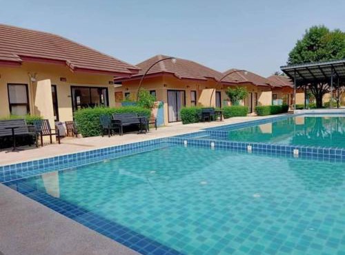 กรีนอะดามัส รีสอร์ท ชุมพร in Ban Na Thung