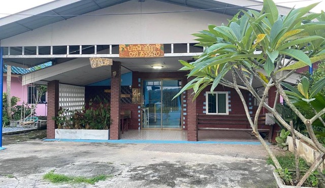 กุสุมาบ้านพัก บ้านน้ำตาล in Nakhon Nayok