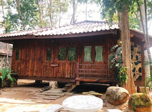คุ้งน้ำ รีสอร์ท นครนายก