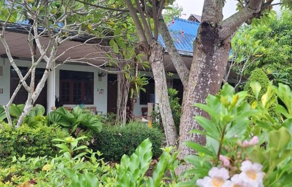 บ้านสวนครูเย็น