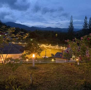 บ้านเนินเขา รีสอร์ท&แคมป์ปิ้ง