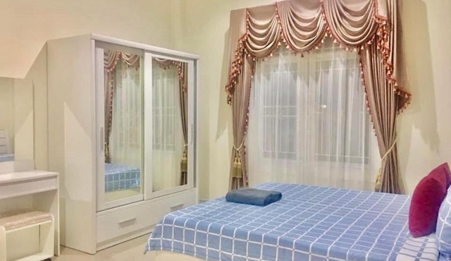 บ้านแสนรักโฮมสเตย์สัตหีบ in Sattahip