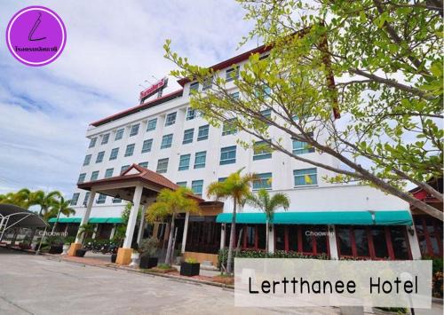 โรงแรมเลิศธานี in Suphan Buri