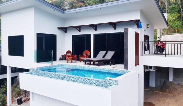 1 Bedroom Luxury Villa with Swimming Pool