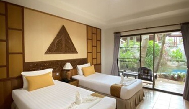100 Islands Resort & Spa