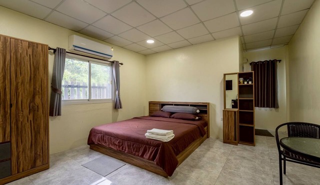 12 BR Pool Villa Near Mabprachan Lake Pattaya