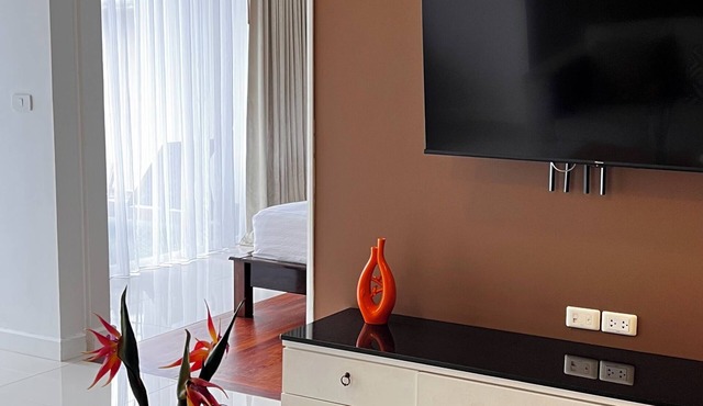 2-bedroom apartment 127м² with a balcony 300m from the sea in Tambon Karon