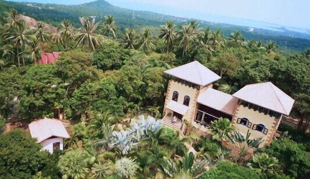 3 Bedroom seaview Castle Villa in Ko Samui