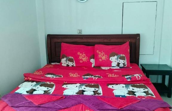 3 monkeys B&B in Phumĭ Ta Phŭl