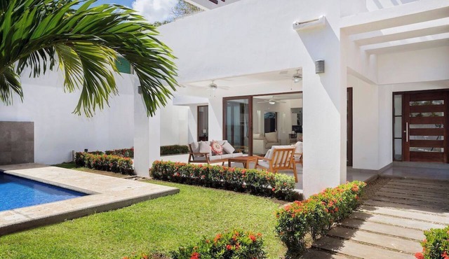 4 BR Beach House with Pool 1-Min Walk SJDS Bay in San Juan del Sur