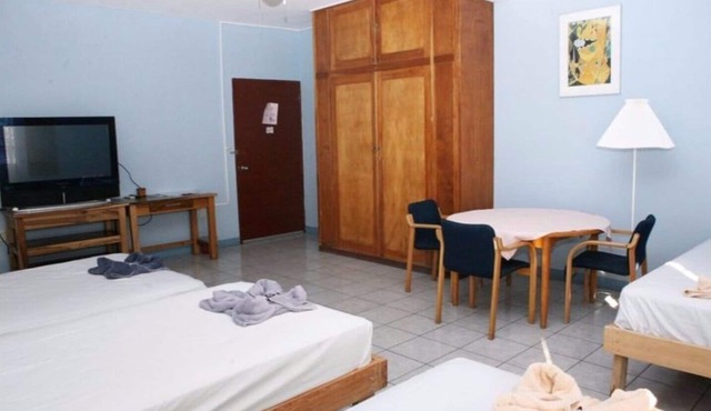 4-D ROOM - 2 SINGLE BEDS in MANAGUA
