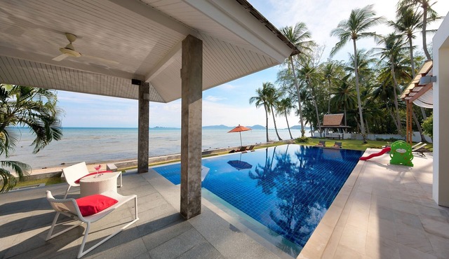 5BR Tropical Beachfront Villa | Laem Set