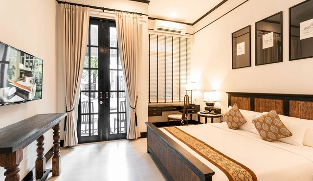 99 The Heritage Hotel