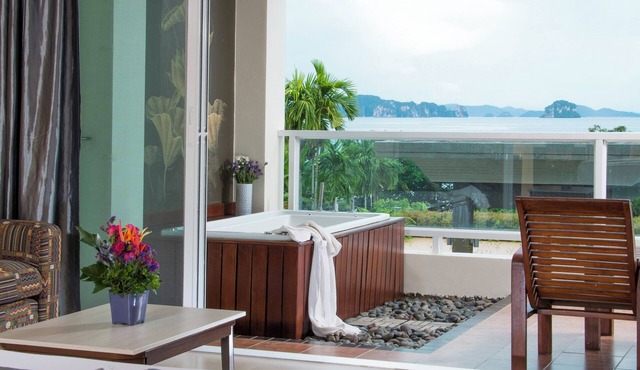 Anyavee Tubkaek Beach Resort