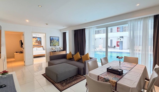 B14 - 2 Bedroom Serviced Apt with Pool Access, Karon Beach
