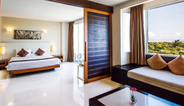 B2 Premier Hotel & Resort