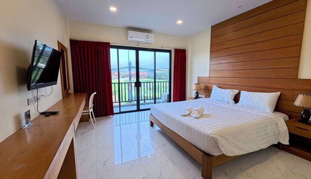 Baan Phu Chalong Place