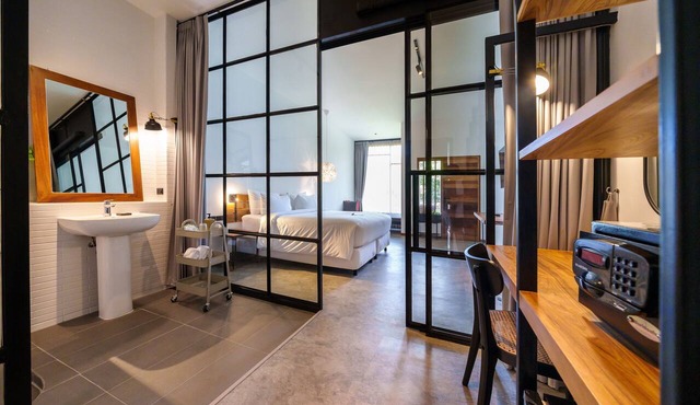 Baan Ploy Sea in Rayong