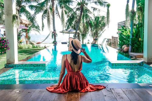 Baan SanSuk Pranburi - Beach Front & Pool Villa in Hua Hin