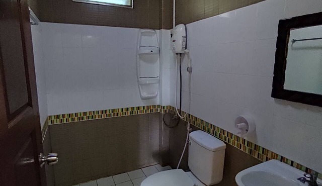 Baansuanlynjee Maeklong Resort