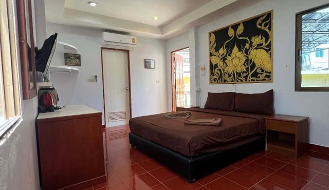 Ban Elephant Blanc Apartment